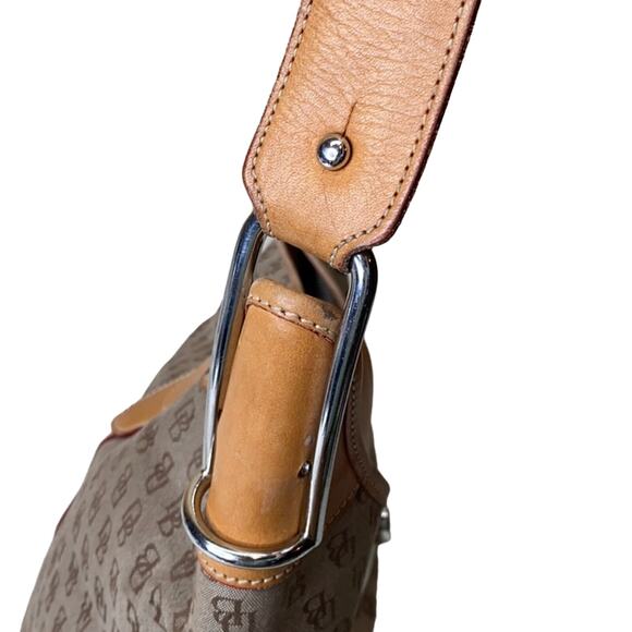 Dooney & Bourke Vintage Signature Leather Purse - Picture 6 of 16